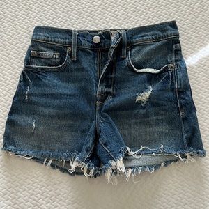 Never Worn Frame le Bridgette Shorts in Heartbreaker